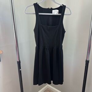 Smith & Quinn Black Sleeveless Dress